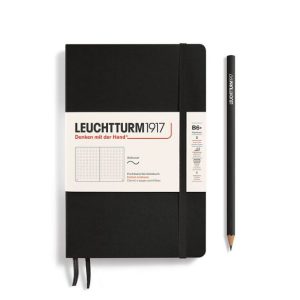 B6+ Softcover – Black (dotted)