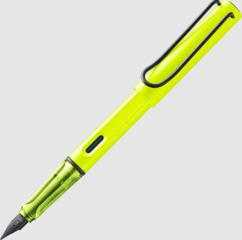 Lamy Safari Fountain Pen - Medium Nib